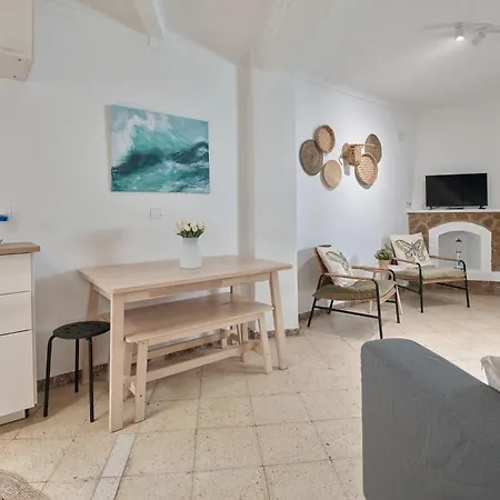 Holiday home La Casa Manzanilla By Conilstay *